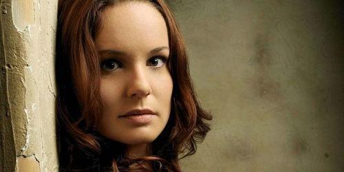 越狱莎拉现实老公照片,神秘面纱下的真容曝光