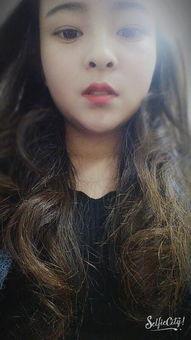 左儿的个人资料,才华横溢的年轻艺术家，用音乐诠释青春与梦想